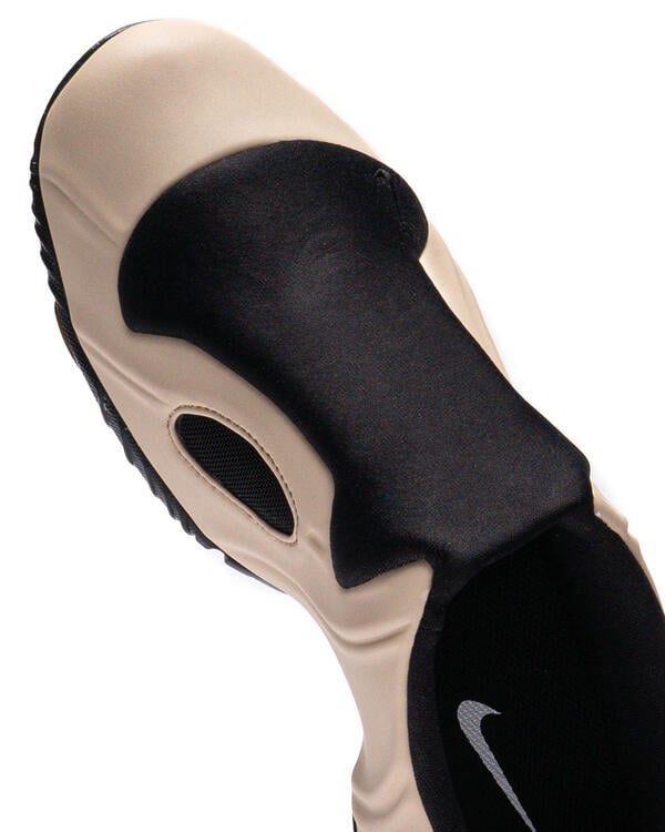 nike-clogposite-sanddrift-